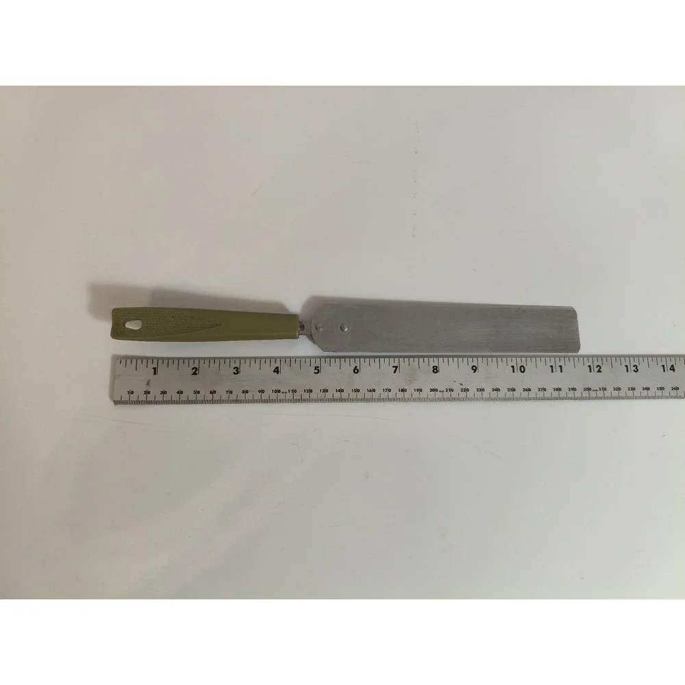 Vintage EKCO Spatula Spreader Cake Icing Avocado Green Plastic Handle Utensil